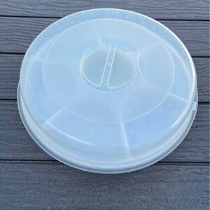 Veggies Tray with Twist and Lock Lid